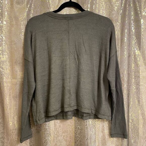 Abercrombie & Fitch Olive Green Soft Long Sleeve Cardigan Sweater, Small - Picture 2 of 6
